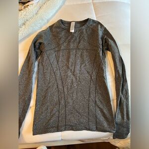 Ivviva Long Sleeve (Children’s Lululemon)